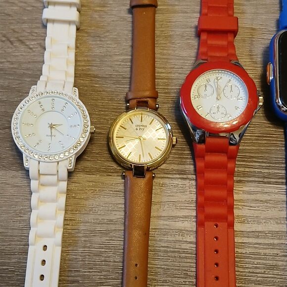 Huge Watch Lot of 25+ Mixed Brands Vintage & Modern Parts/Repair Untested-Box 44 main image 6